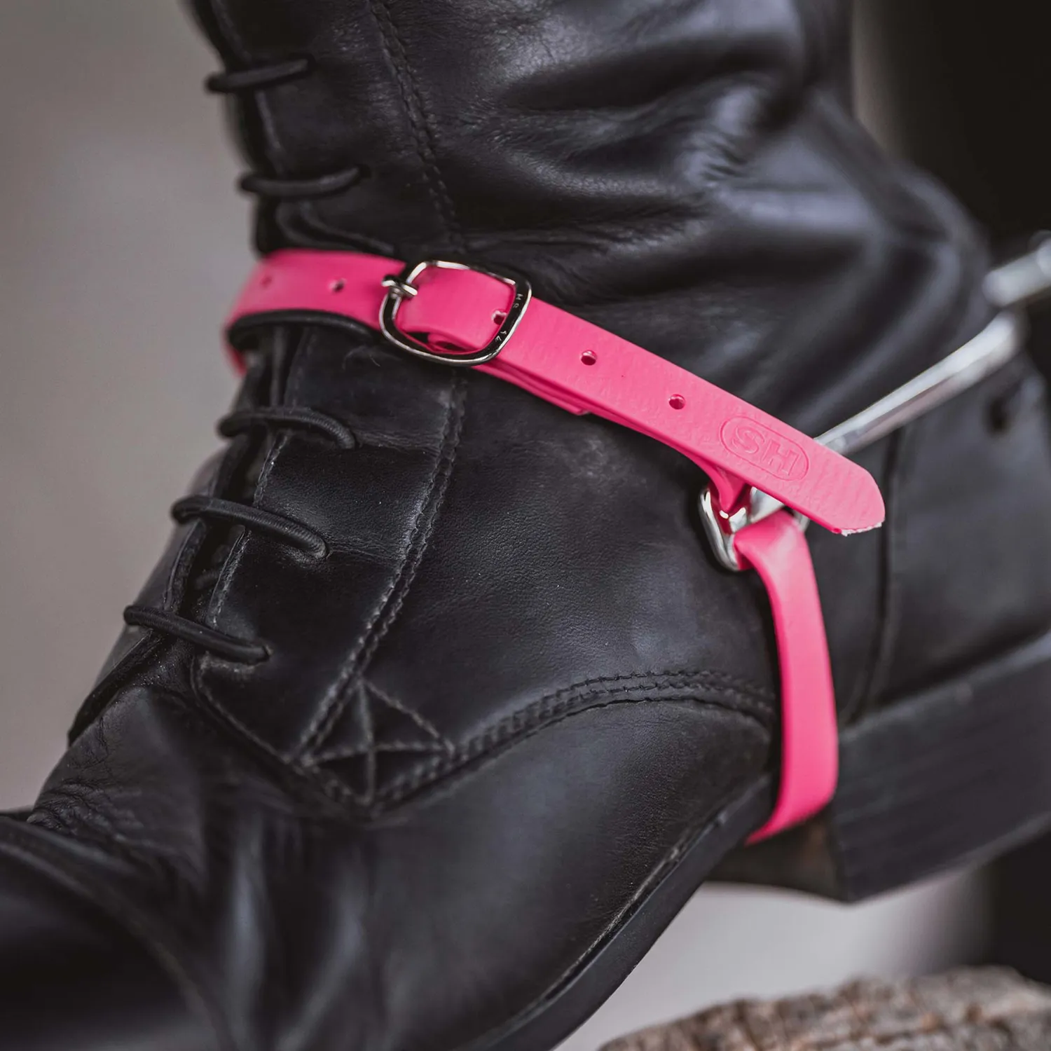HS Sprenger Sporenriemen 45 cm BioThane Roze Zilver