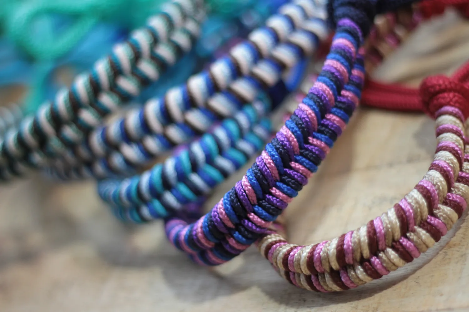 Mushabu Mustang touwhalster fishtail western
