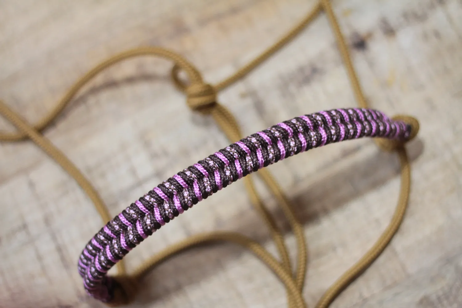 Mushabu Mustang touwhalster fishtail western