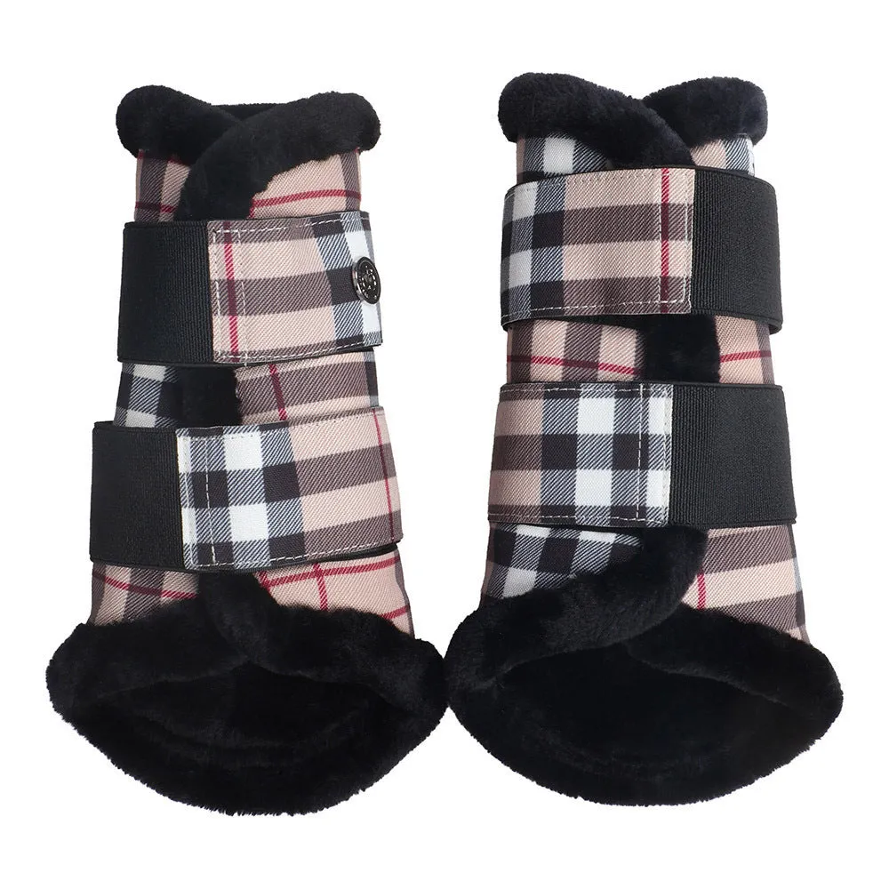 JPC Equestrian Dapplebay Holiday Plaid peesbeschermers tan bontgevoerd