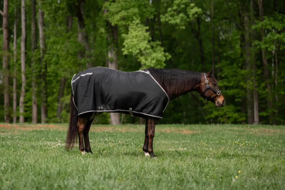 TuffRider Shelter Staldeken Black Grey 76 Dichte Voorkant