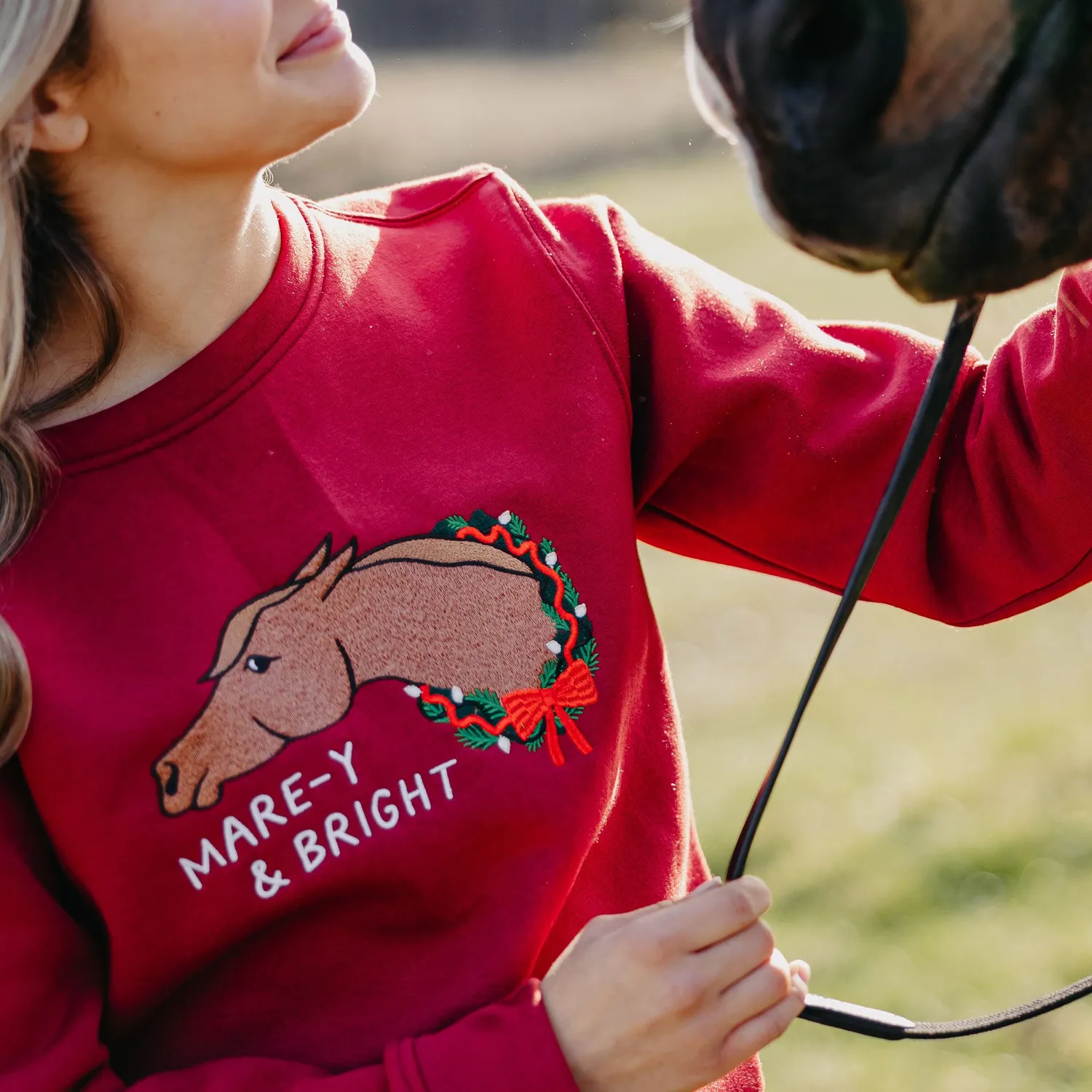 Dapplebay Mare-y Bright sweater rood XS kerstborduursel