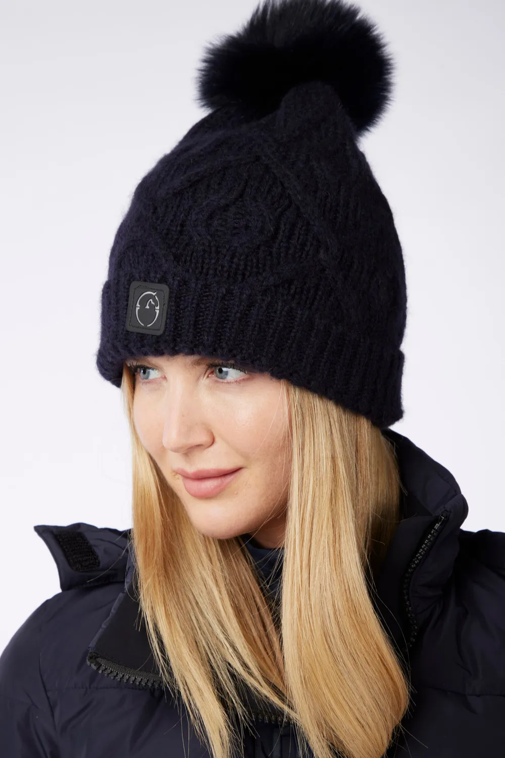 Vestrum Iseo Wintermuts Zwart Unisex Bontpompon